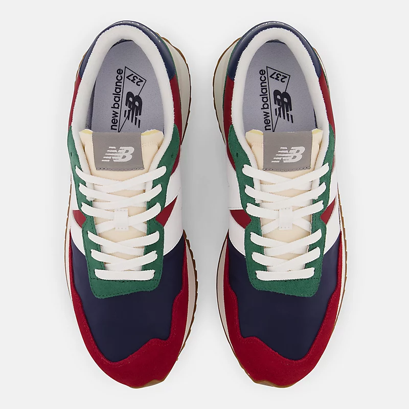 Herren 237V1 - NB Scarlet mit Forest Green Team