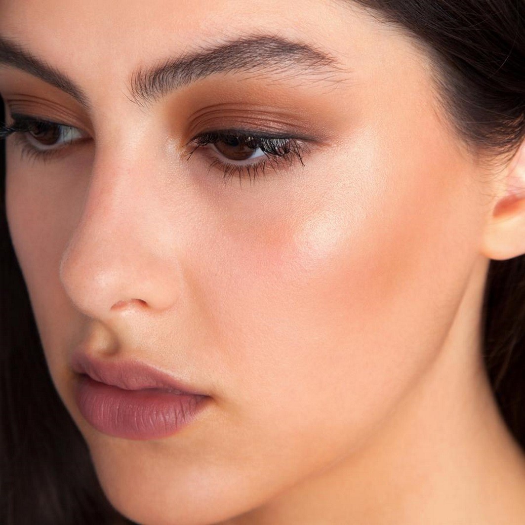 theBalm izgaismotājs Bonnie-Lou Manizer - 9 g