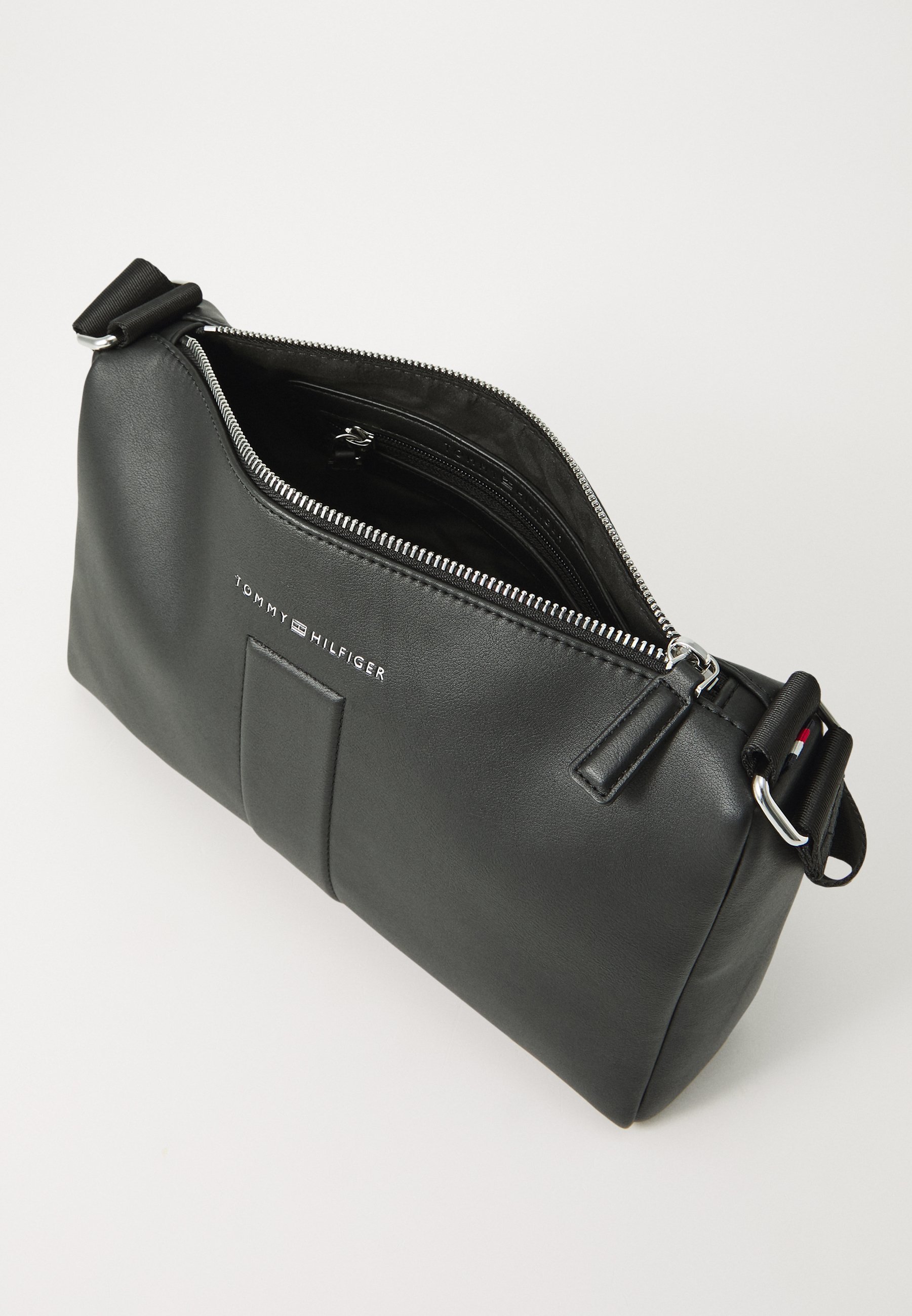 Tommy Hilfiger RELAXED CROSSOVER UNISEX - Umhängetasche - schwarz