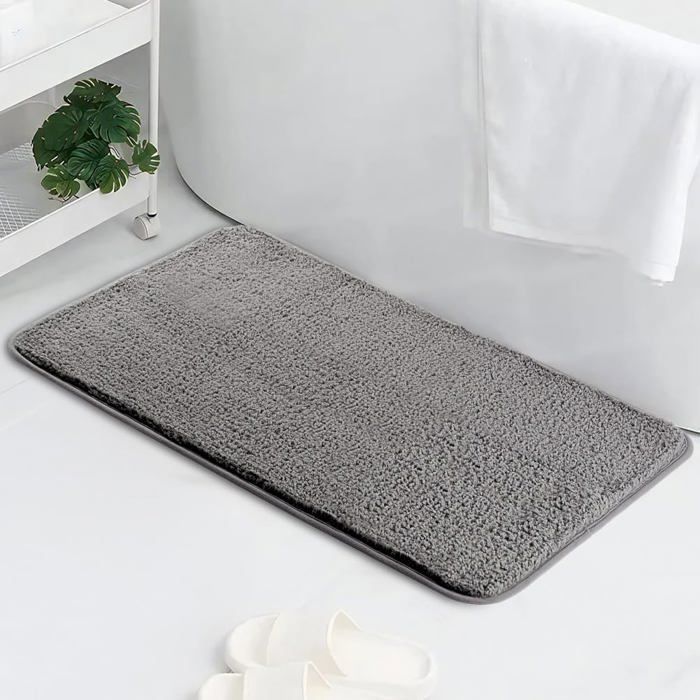 Tapis de bain microfibre absorbant et antidérapant 40x60 cm. Lavable en machine, pour baignoire et douche. Gris.