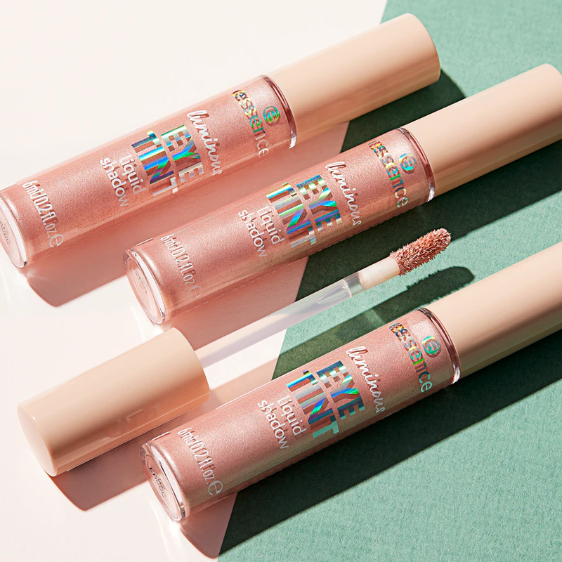 essence Luminous Eye Tint vloeibare oogschaduw