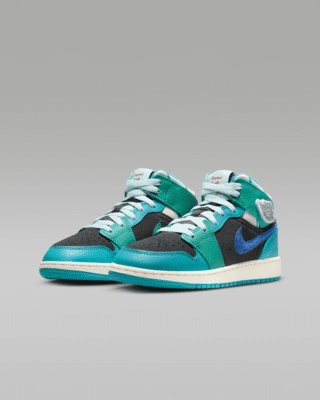Air Jordan 1 Mid Sneaker School Older Kids' Shoes