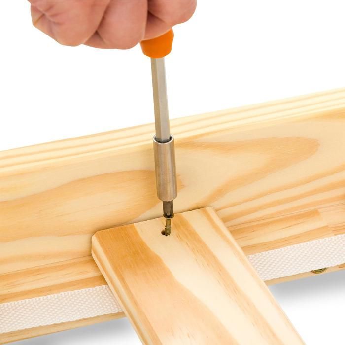 Massief grenenhouten bedbodem van 80 x 160 cm met 12 latten, frameloos, eenpersoonsformaat voor een kinderbed.