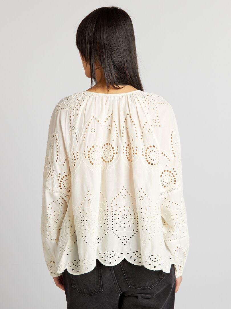Blusa com bordado e renda - BEGE