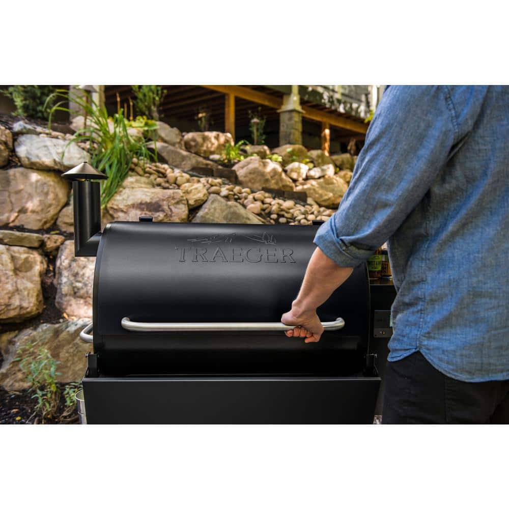 Pro 780 WLAN-Pelletgrill und Smoker in Schwarz