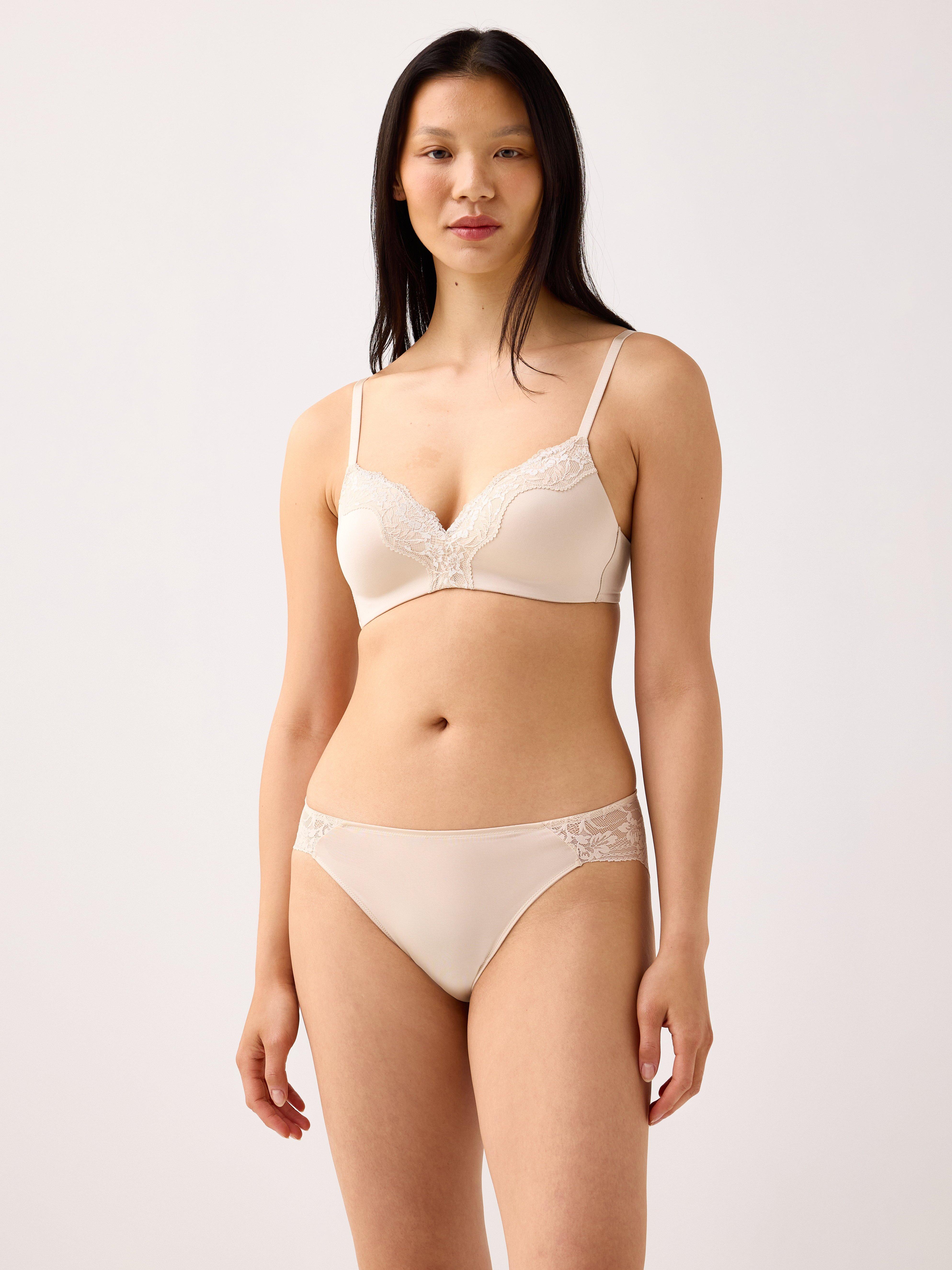 Flora bygellös bh med spetsdetaljer Light Beige