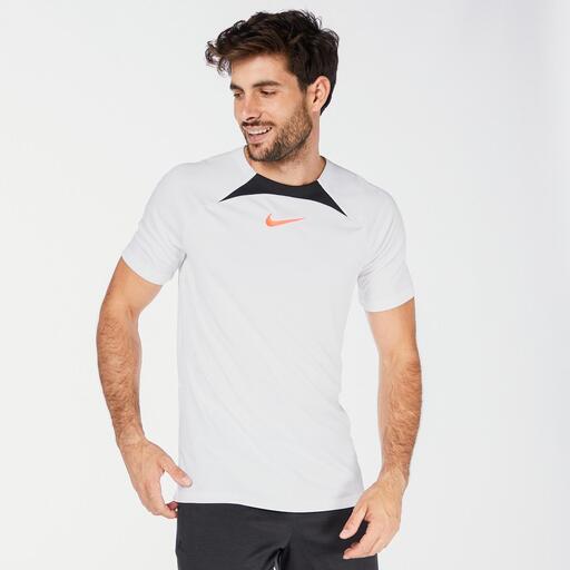  Académie Nike