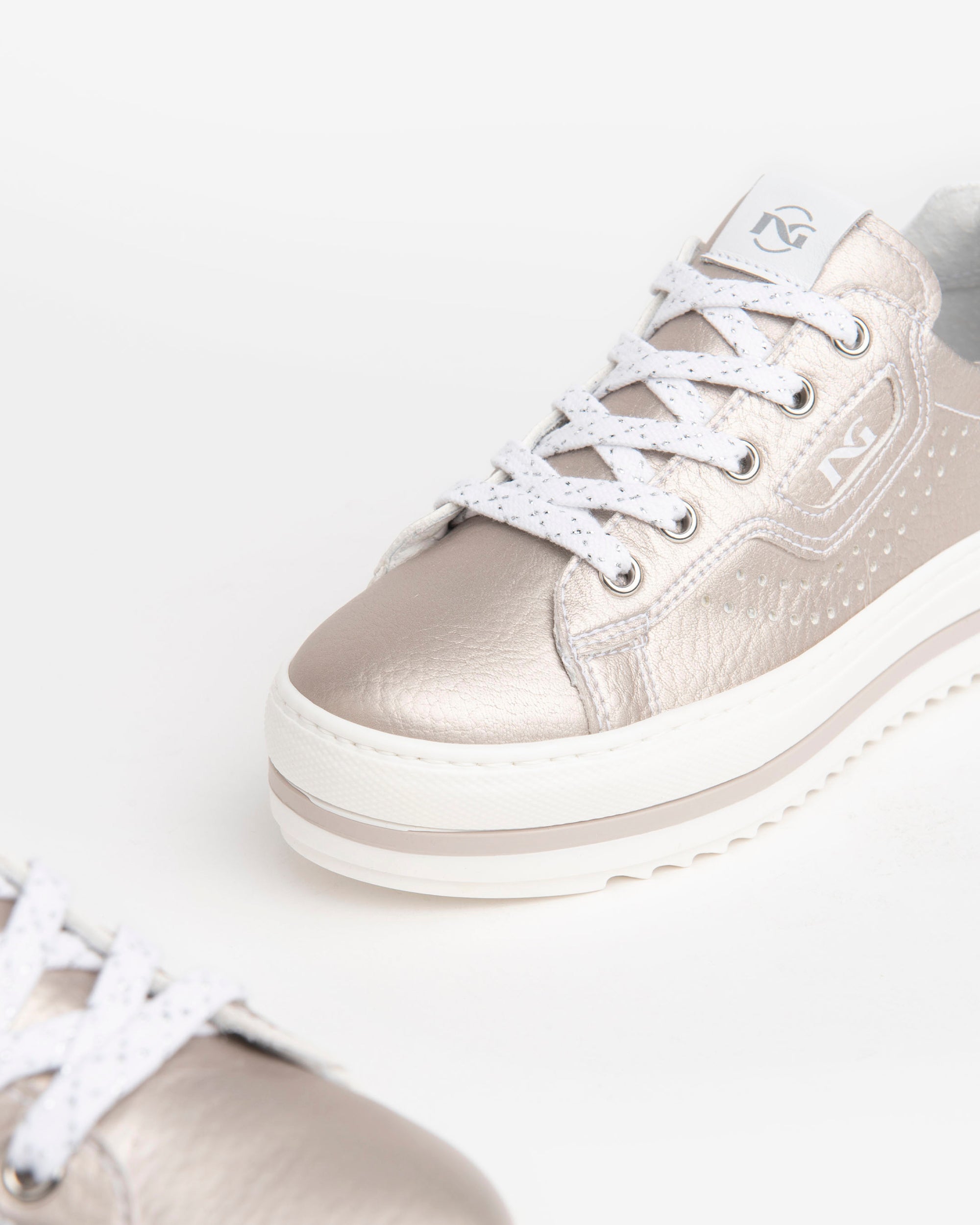  Sneaker für Teenager-Mädchen aus Funktionsmaterial und Leder