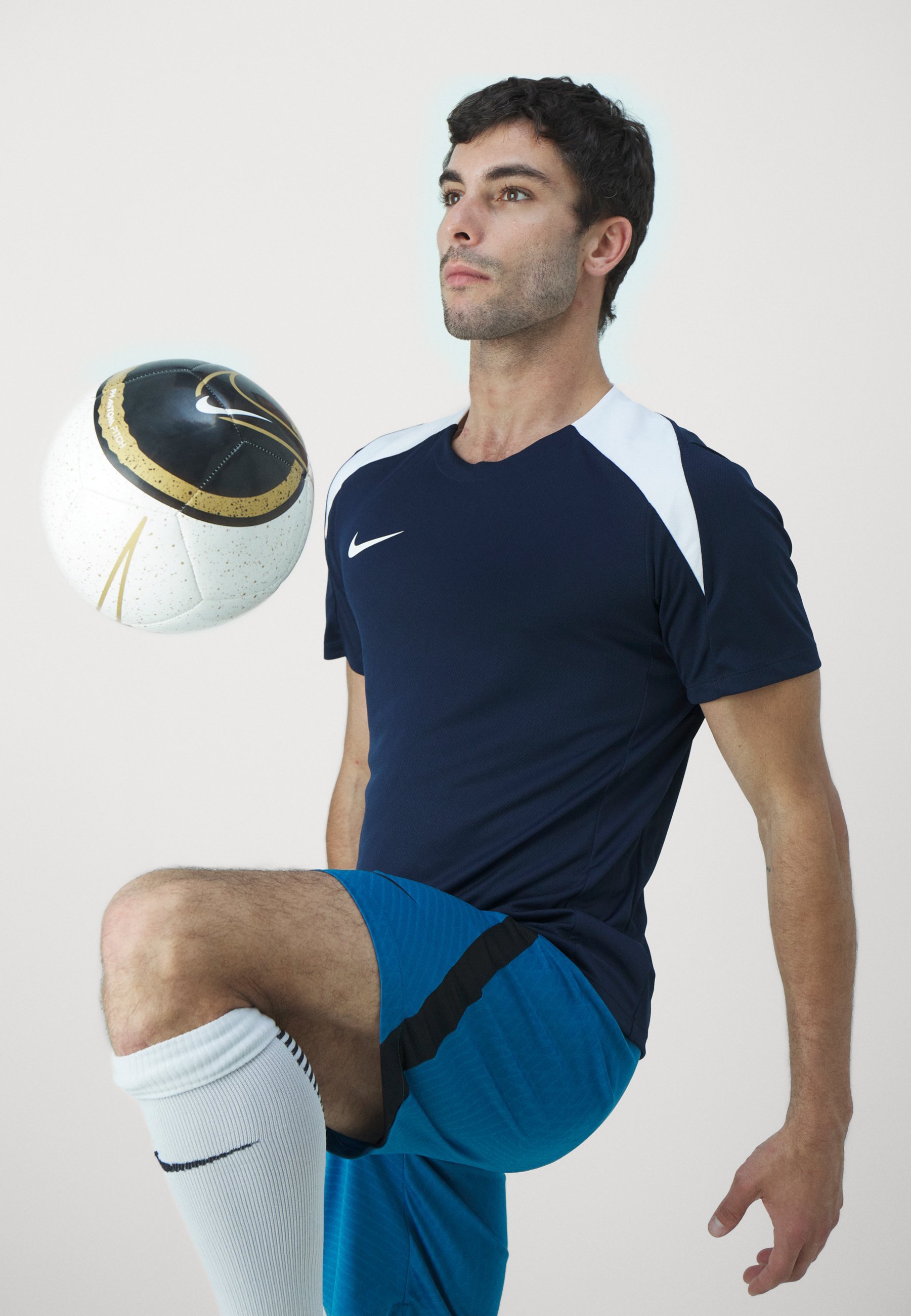 Nike Performance STRIKE TOP - Sportovní tričko - black/white
