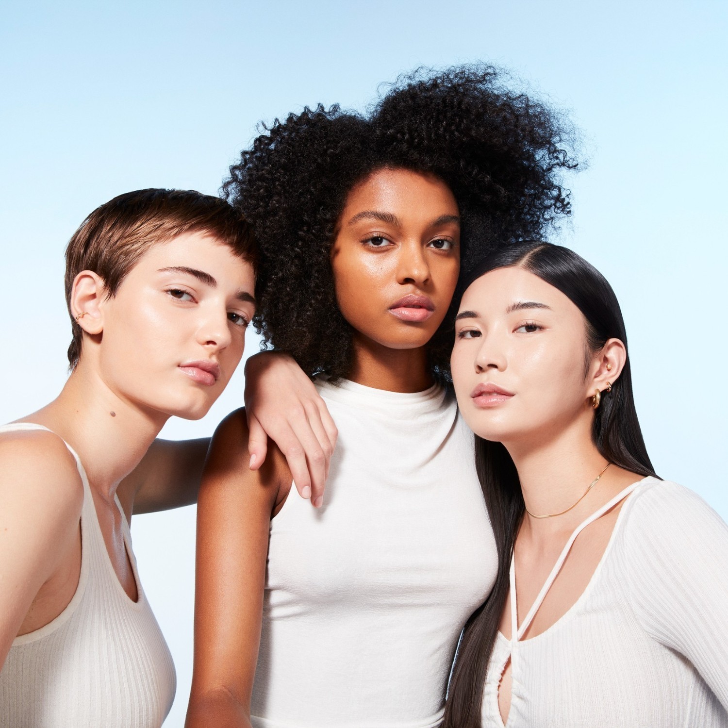 MAC mitrinošais serums Hyper Real Skincare serumam - 15 ml