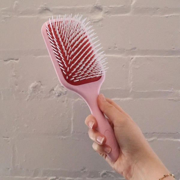 Kartáč na rozčesávání Denman D38 Pink Crush