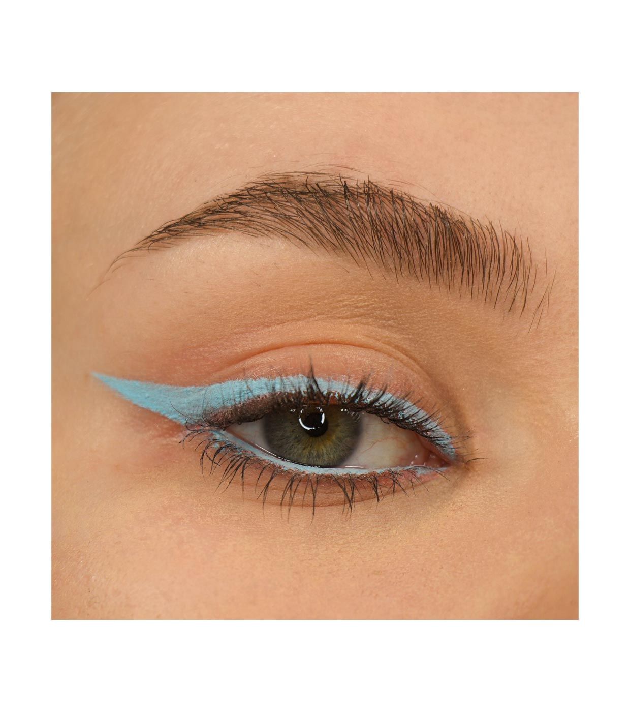 Črtalo za oči Streamline Eyeliner Črtala za oči in svinčniki za oči