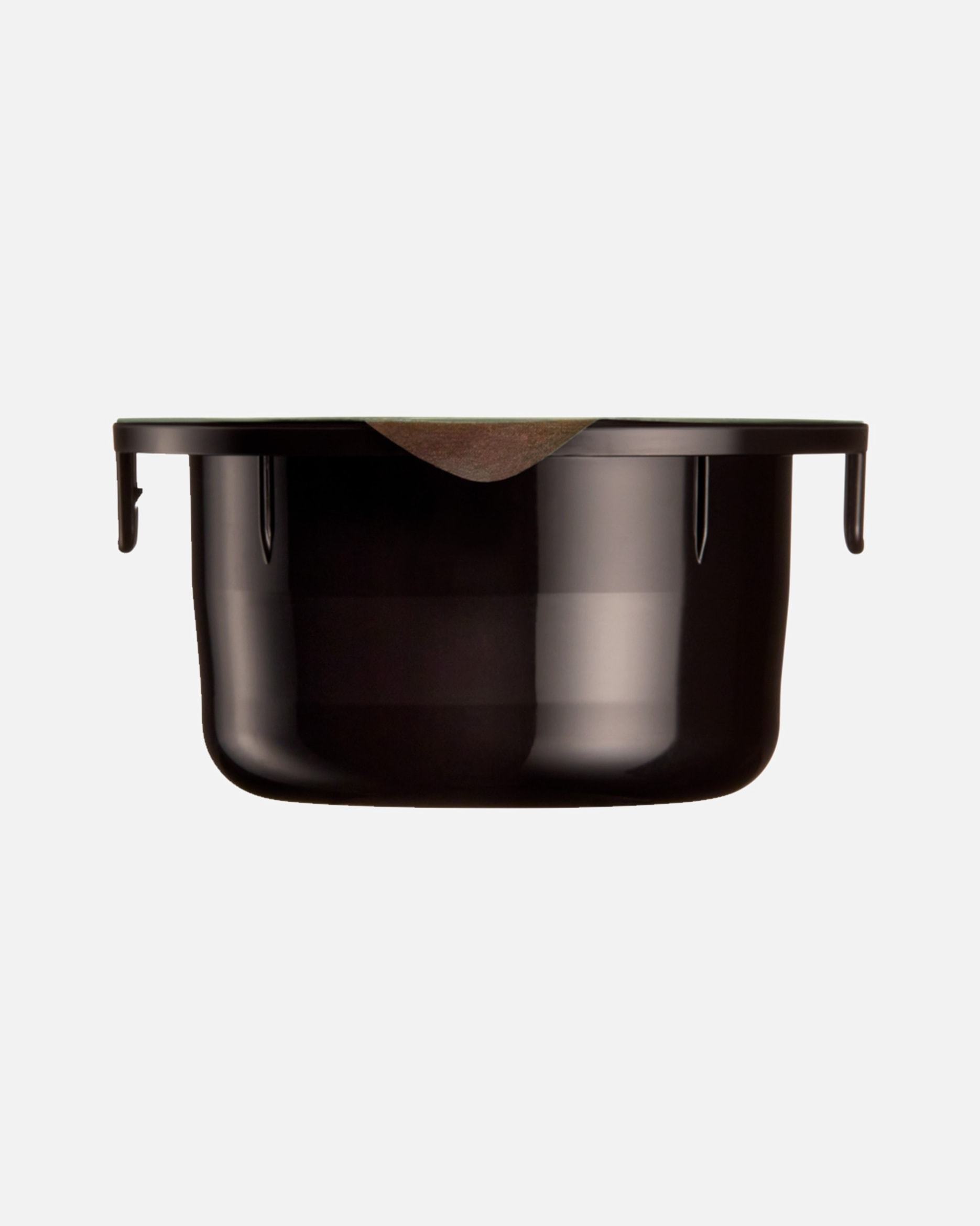 „Shiseido Anti-Aging Care Future Solution LX“ paakių ir lūpų kontūro regeneruojamasis kremas – 17 ml
