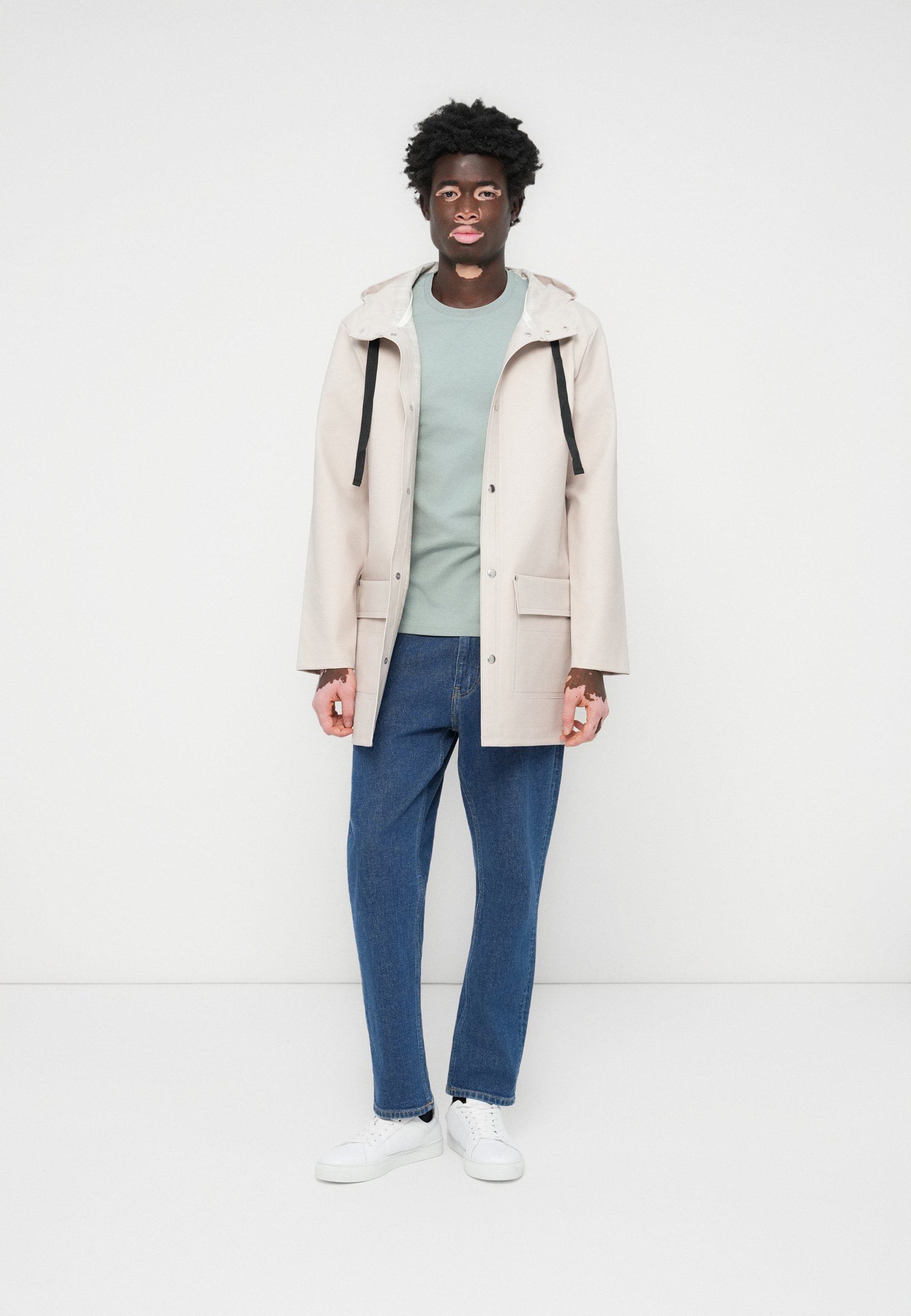 Stutterheim STUTTERHEIM X LYLE & SCOTT JACKET - Giacca impermeabile - sabbia chiara