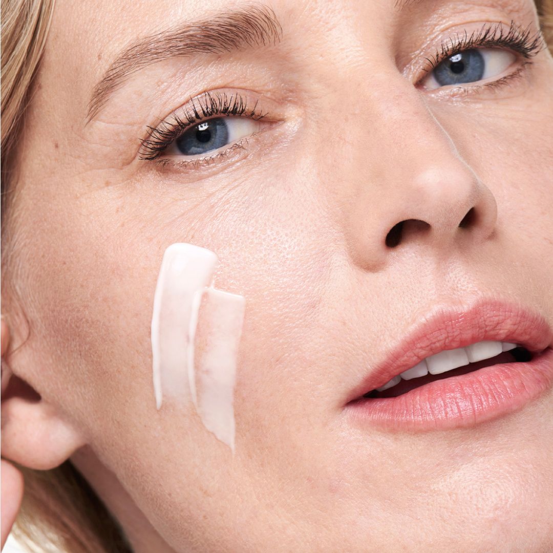 „Benefiance Wrinkle Smoothing Day Emulsion SPF20“ Prabangi priemonė nuo raukšlių ir senėjimo