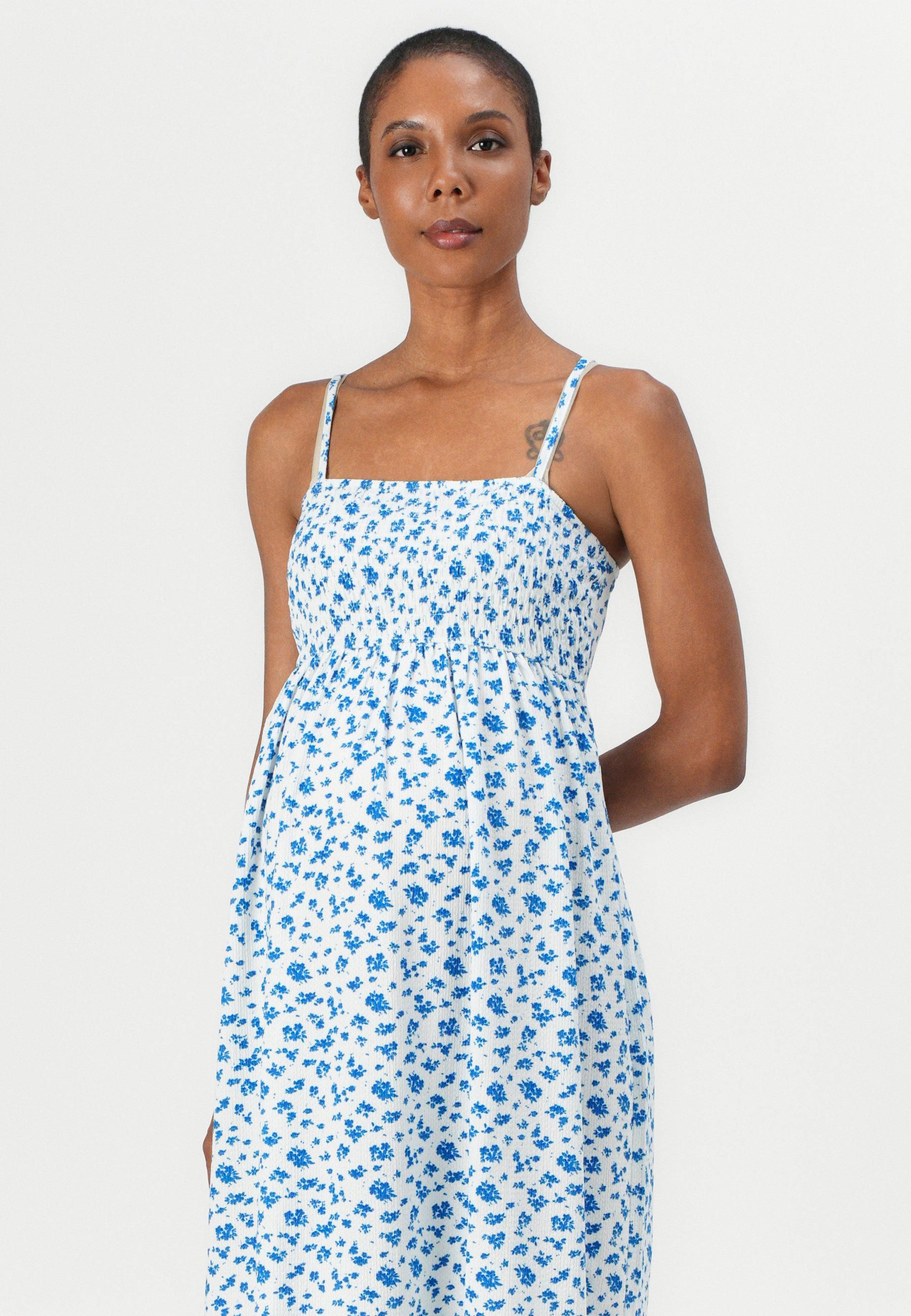 ONLY MATERNITY OLMKALAMA STRAP DRESS - Kjole - white