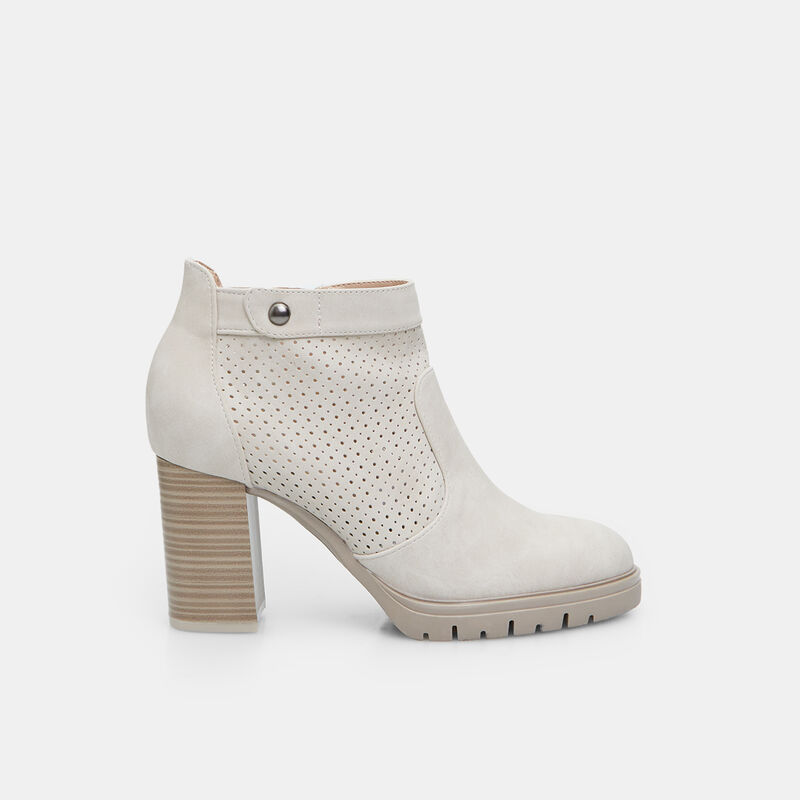 BATA ženske gležnjače s potpeticom od 8 cm