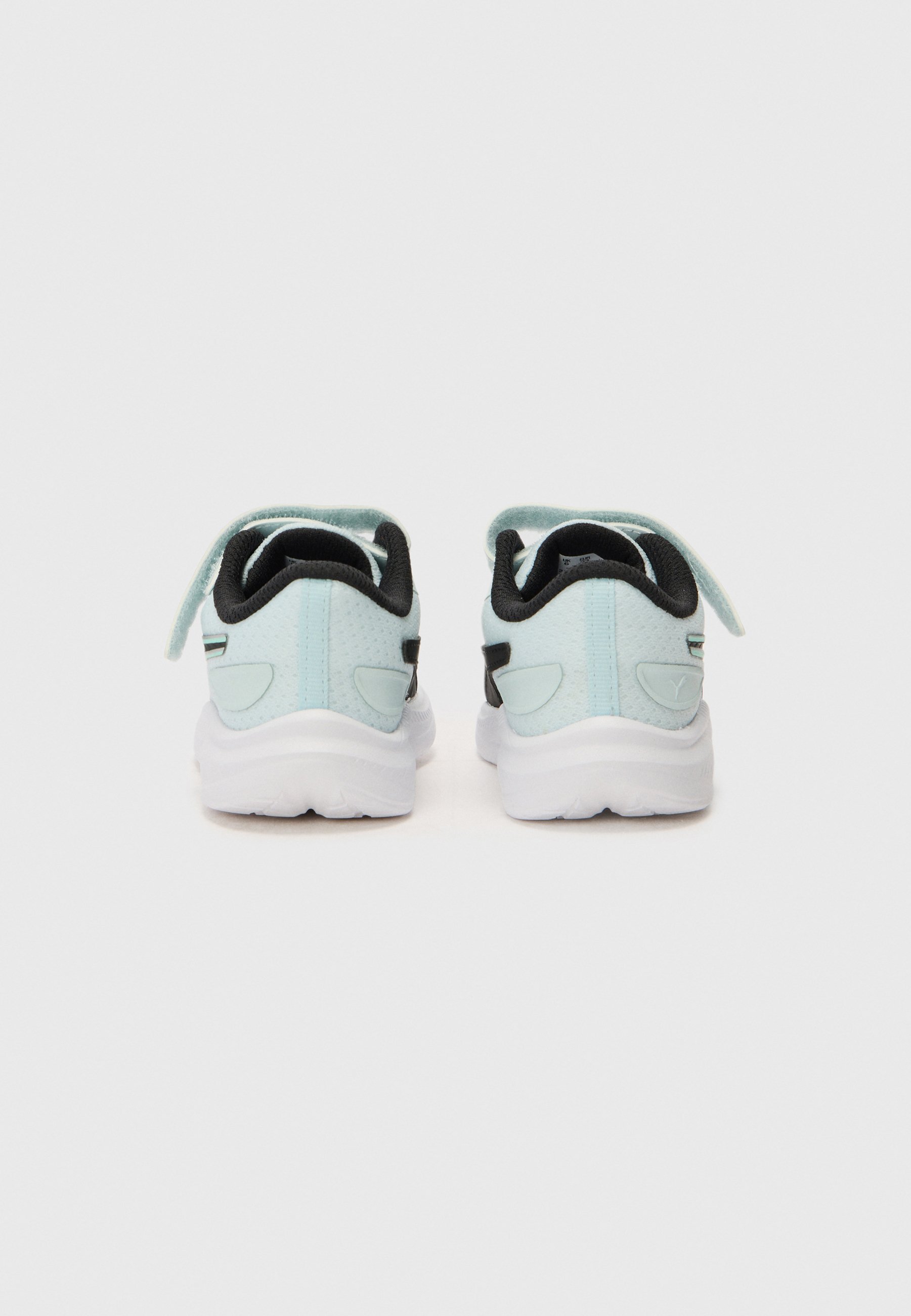 Puma SKYROCKET 2 UNISEX - Hardloopschoenen voor op de weg - wit