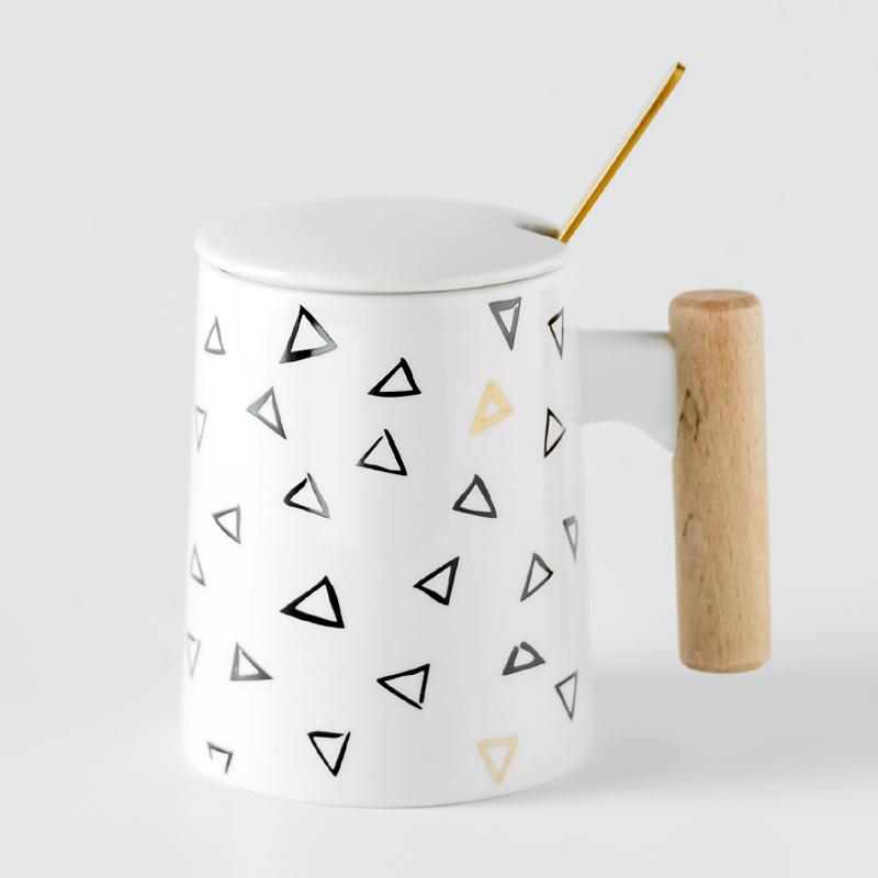 Taza nórdica minimalista de cerámica pintada a mano para parejas, creativa con tapa y cuchara. Taza para café, oficina, té o café MM60MKB