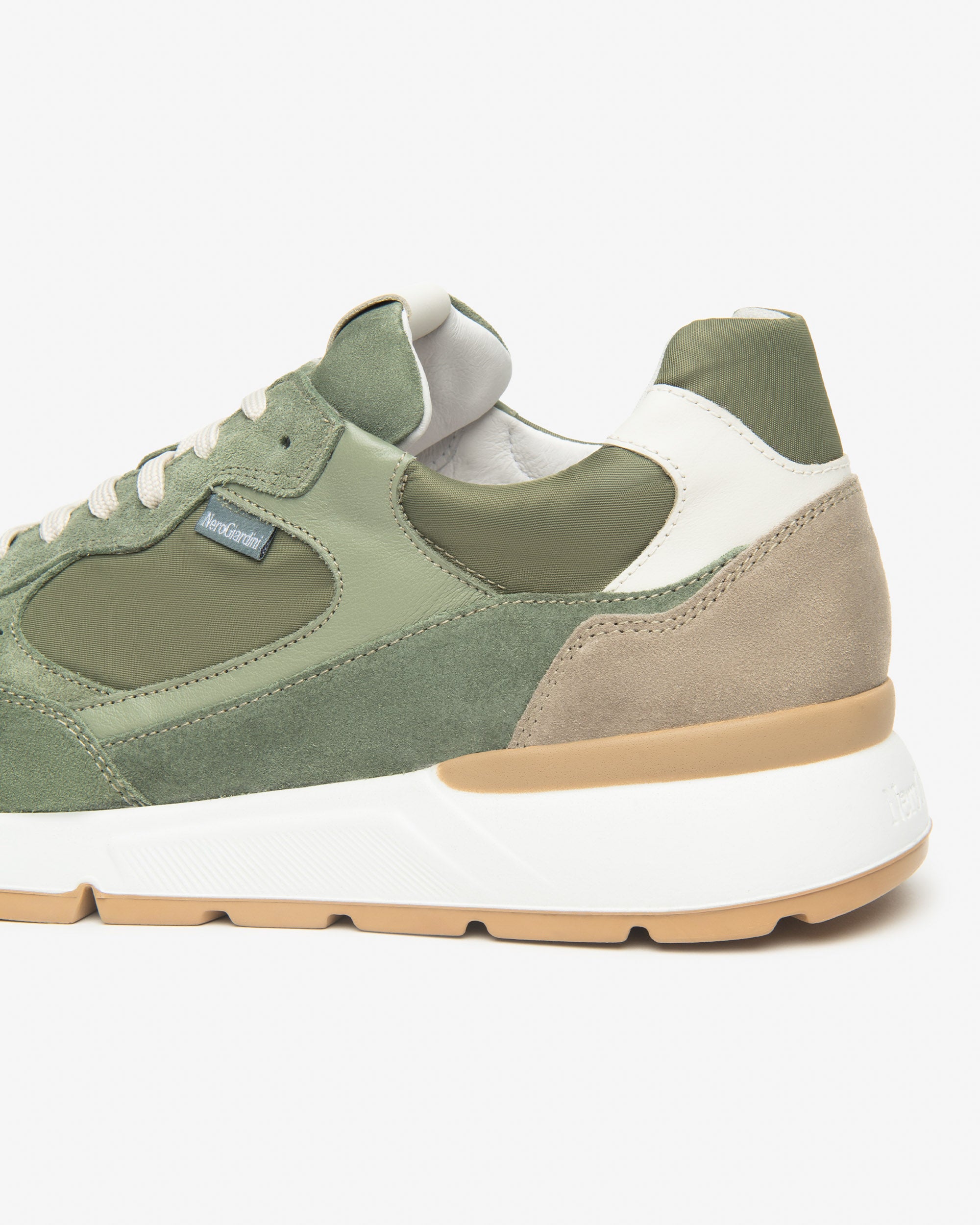  Herren-Sneaker aus Leder, Wildleder und Canvas