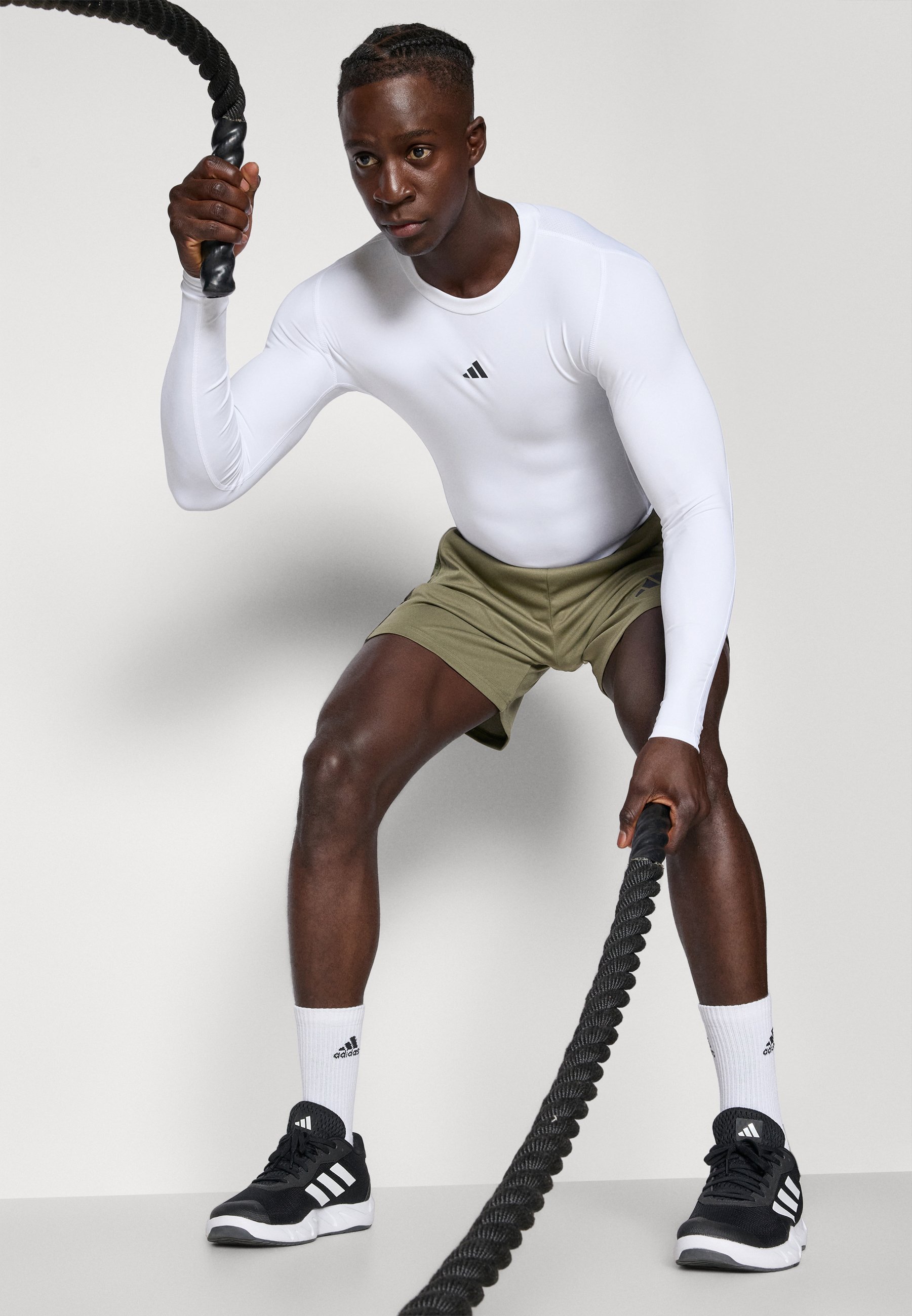 T-shirt adidas Performance - Maglia a maniche lunghe - bianca