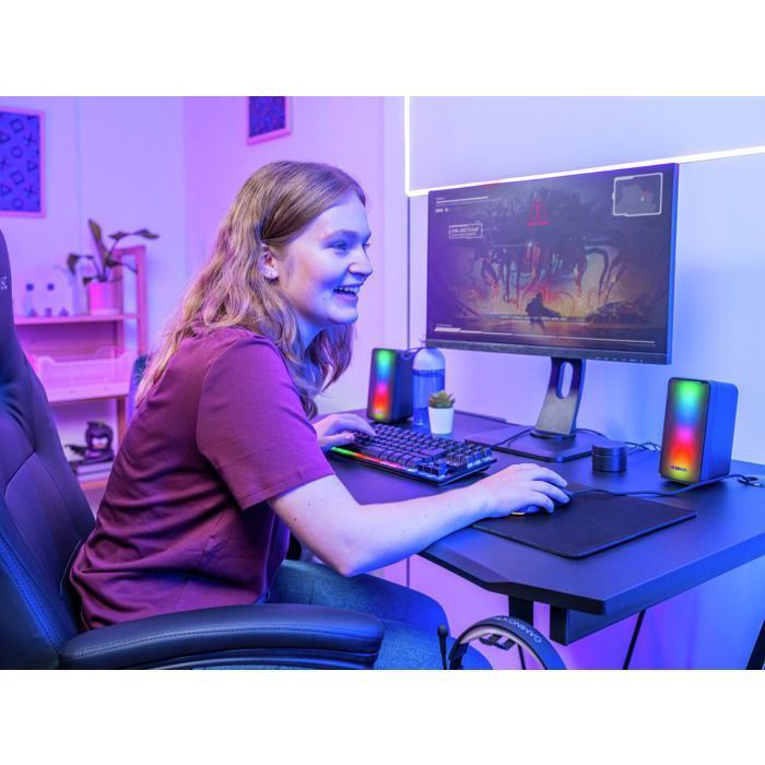 Altavoces para PC TRUST GXT 611 Wezz 2.0 RGB - Iluminación LED multicolor - Sonido estéreo nítido - Alimentación USB - Negro para juegos
