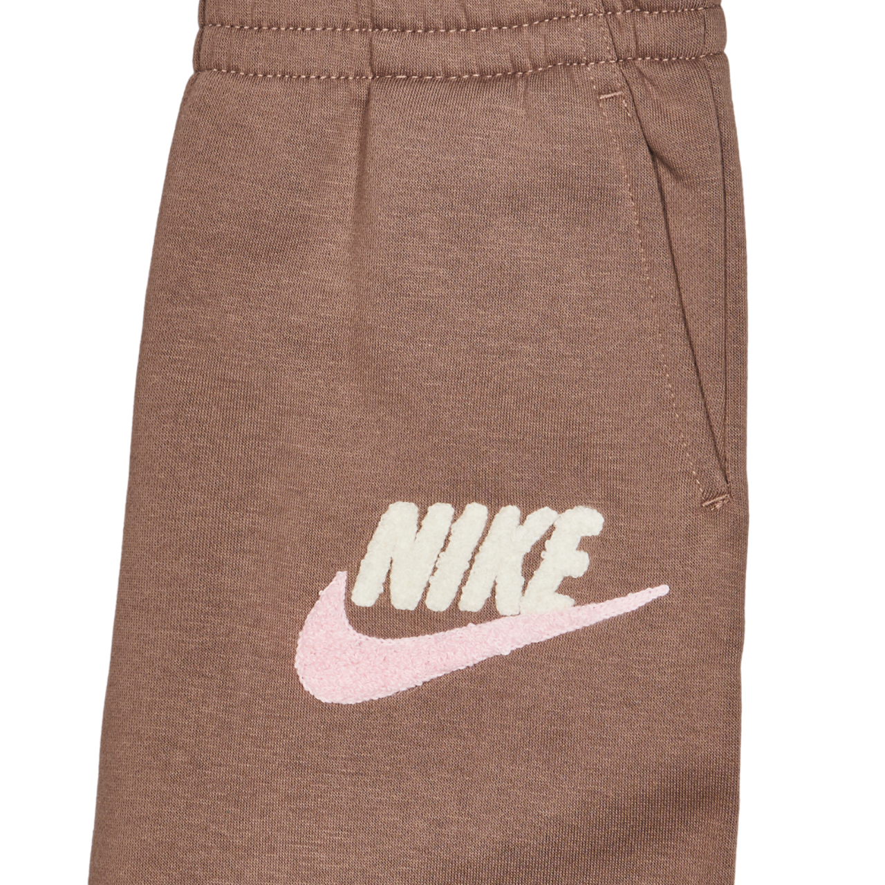 Nike Club Chenille