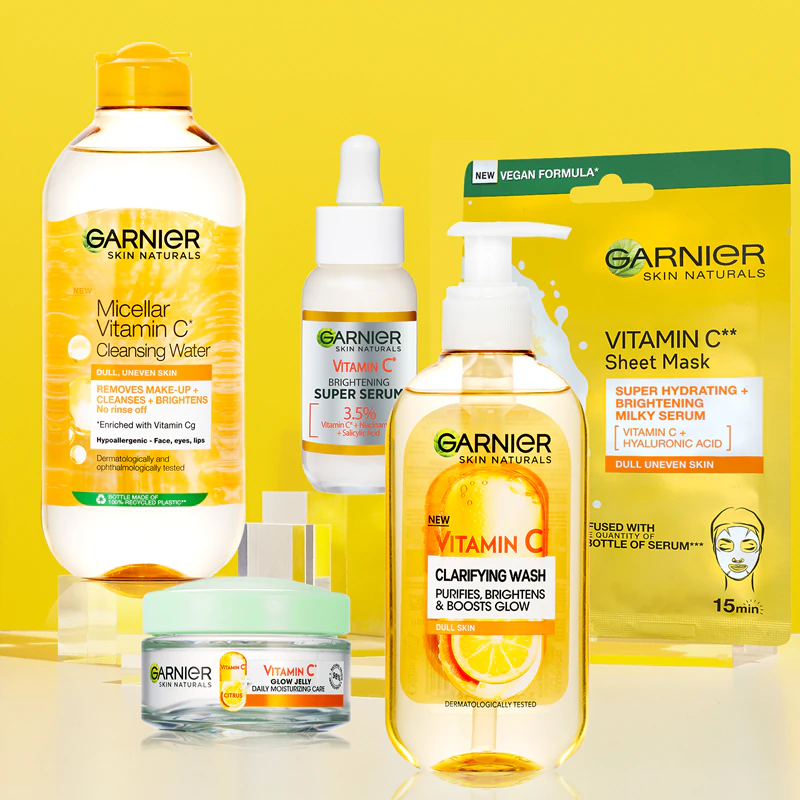 Máscara facial em tecido Garnier Skin Naturals com vitamina C para clareamento e hidratação.