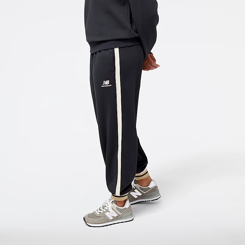 Damskie spodnie do biegania NB Athletics 70s Run Track Pant - PHANTOM
