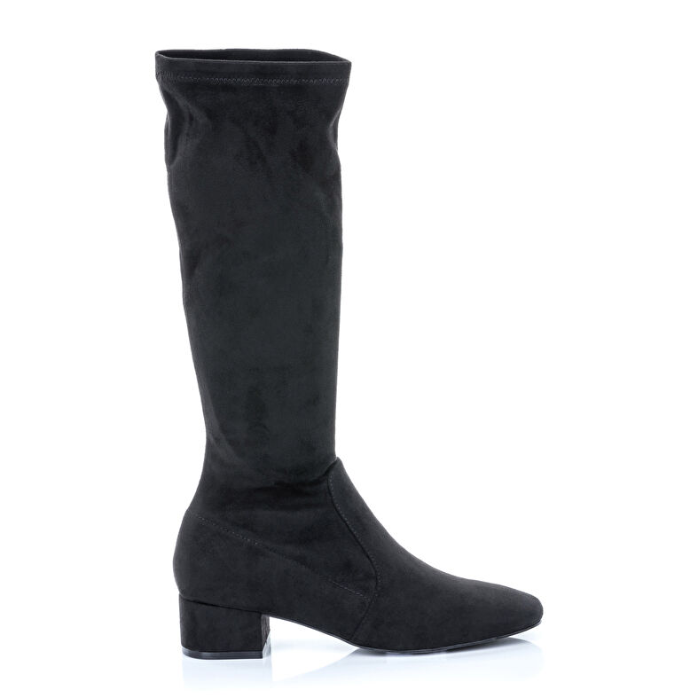  Botas negras de mujer
