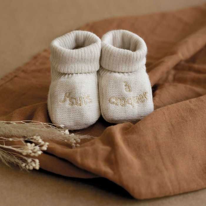 Three Kilos Seven Babyschuhe mit Stickerei