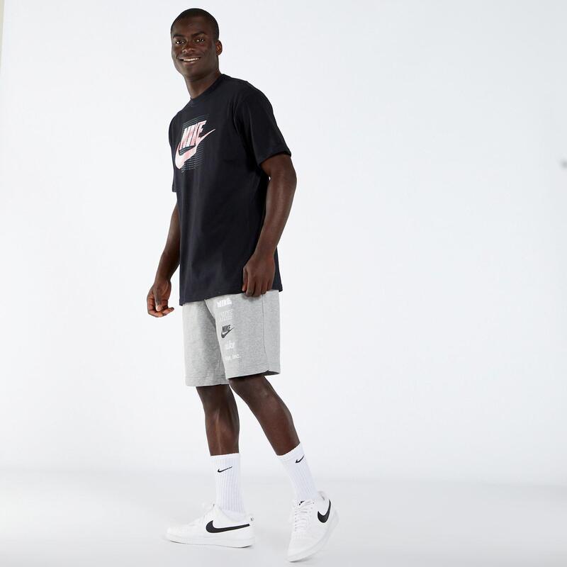 Nike 12º