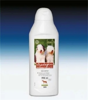 SAUDÁVEL E BONITO Shampoo antiparasitário Bayer para cães 250ml