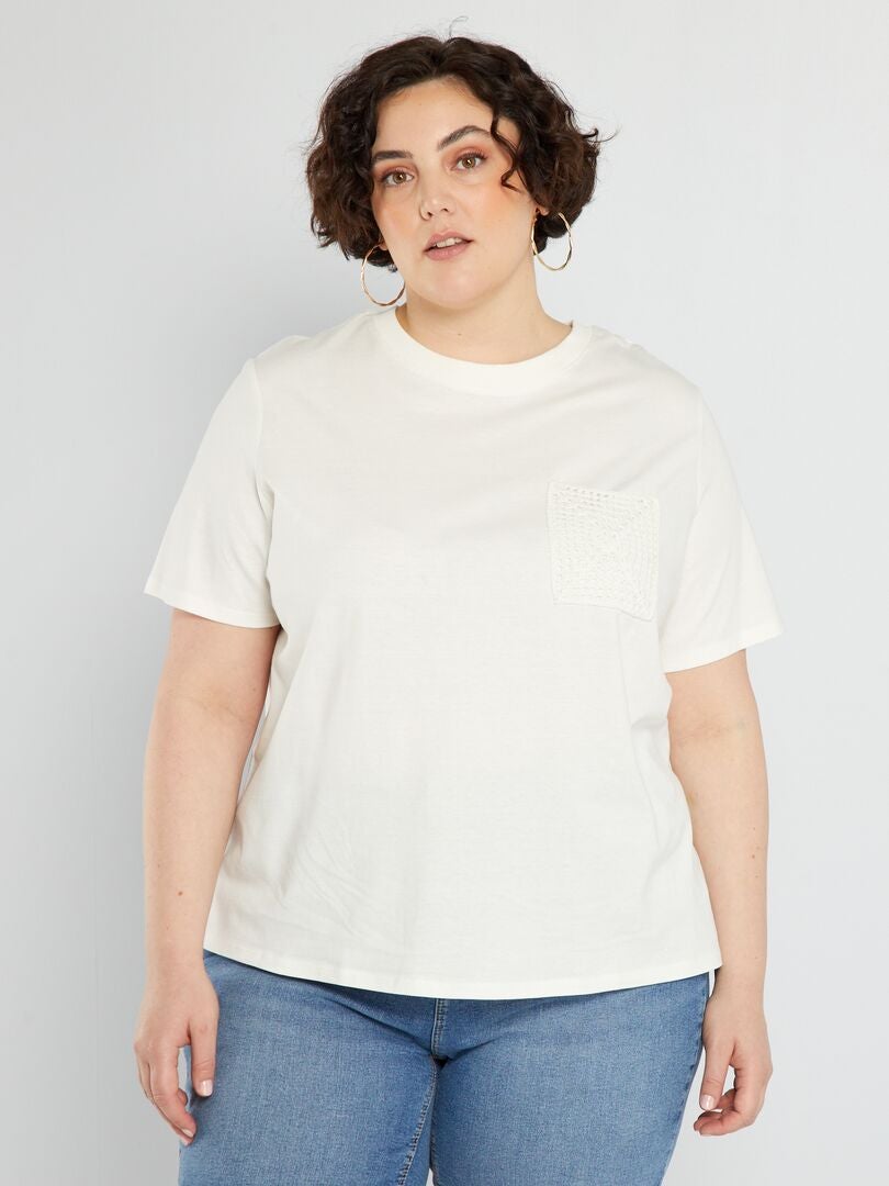 Gehaakt T-shirt met zakje - WIT