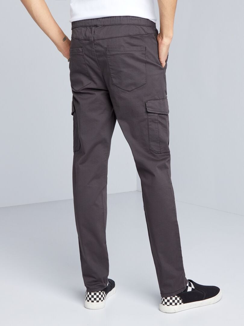 Slim fit broek met meerdere zakken - ZWART