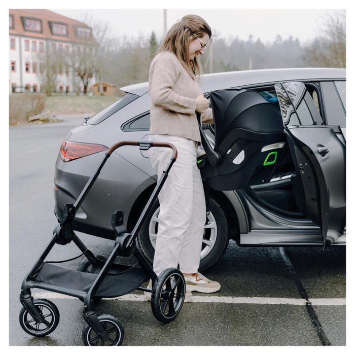 HAUCK - Cosy Drive N Care Set Avec Base Black