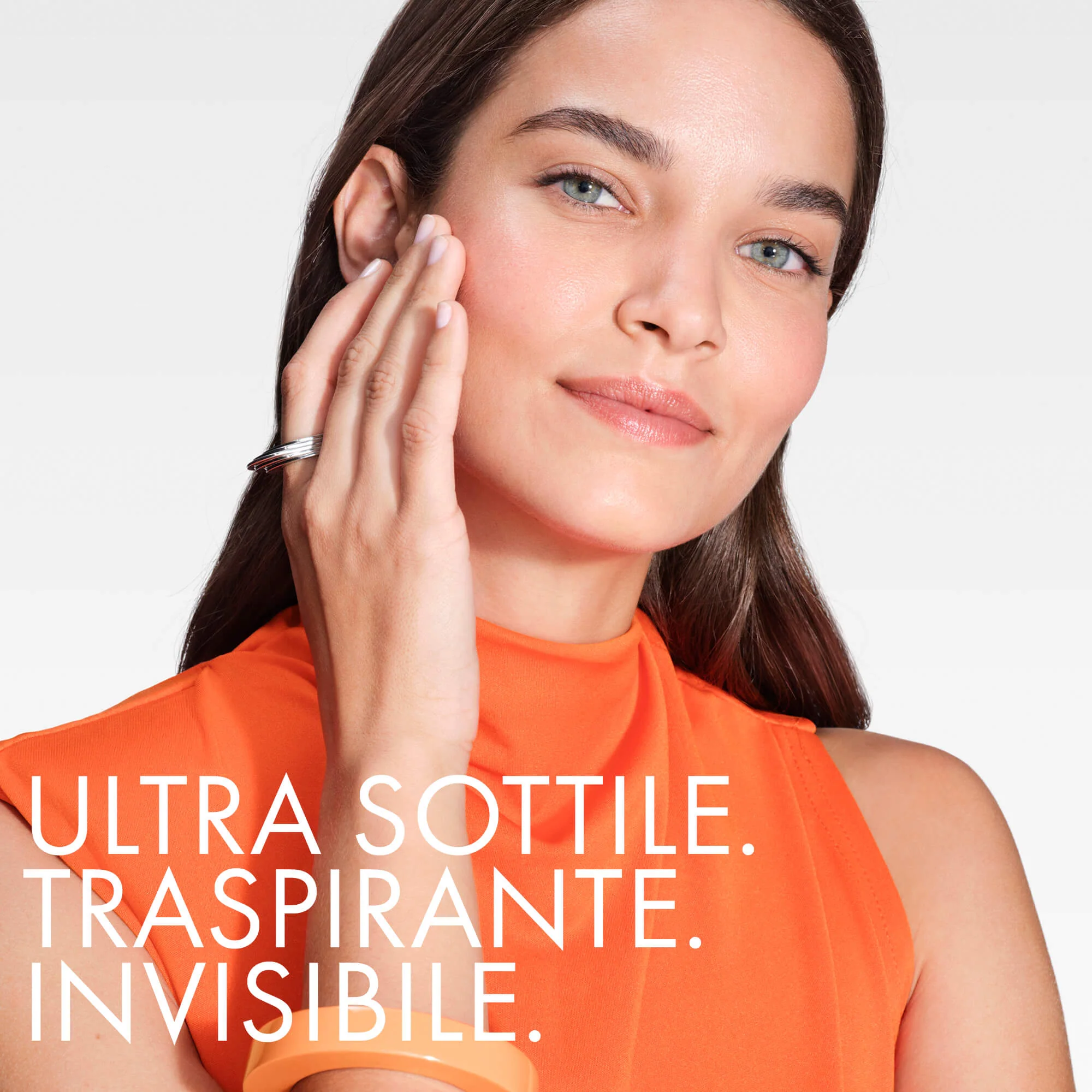 Capital Soleil UV-Age Daily Fluido Anti-Fotoinvecchiamento SPF50+ - Trattamenti Protettivi, Solare viso alta prot.