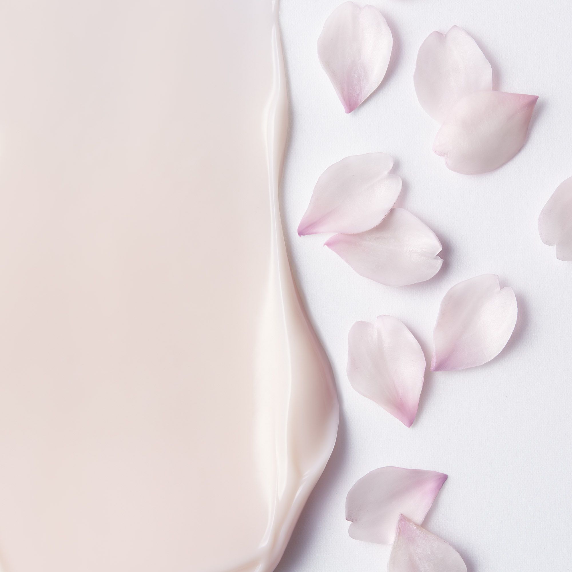 White Lucent posvjetljujuća krema protiv tamnih mrlja Luksuzna hidratantna i hranjiva