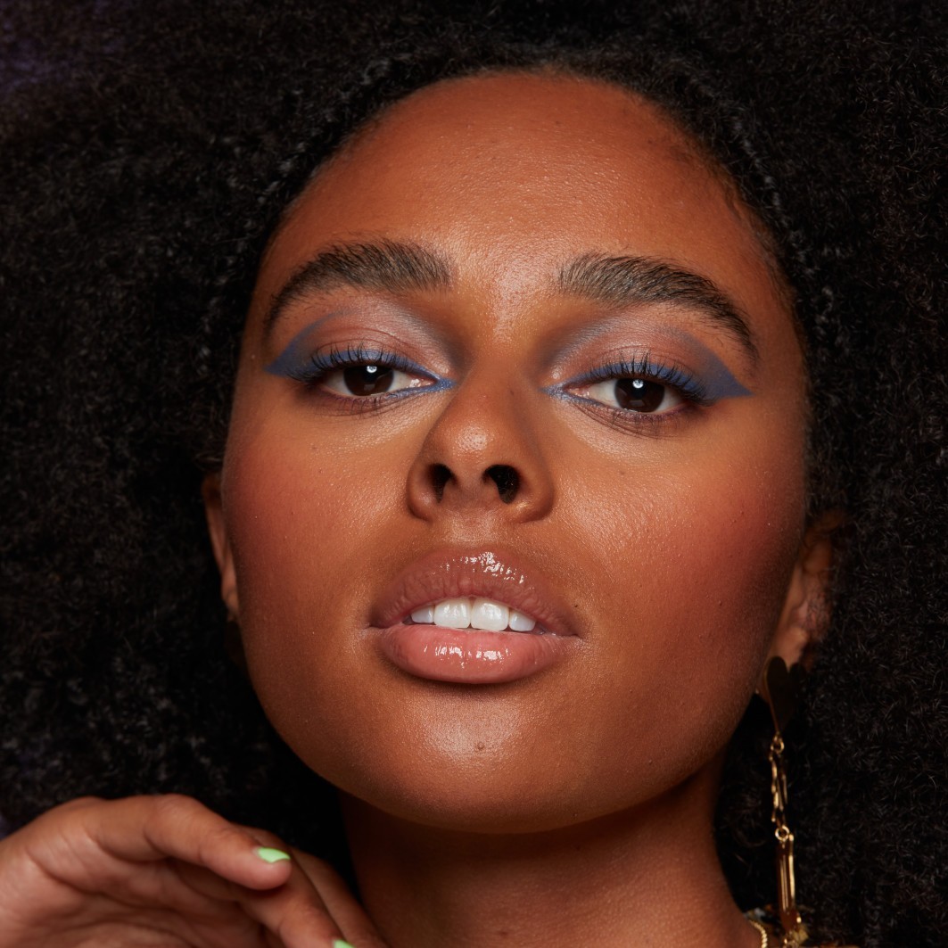 NYX Professional Makeup ajlajner Epic Smoke, ukošeni ajlajner i blender – 0,2 g