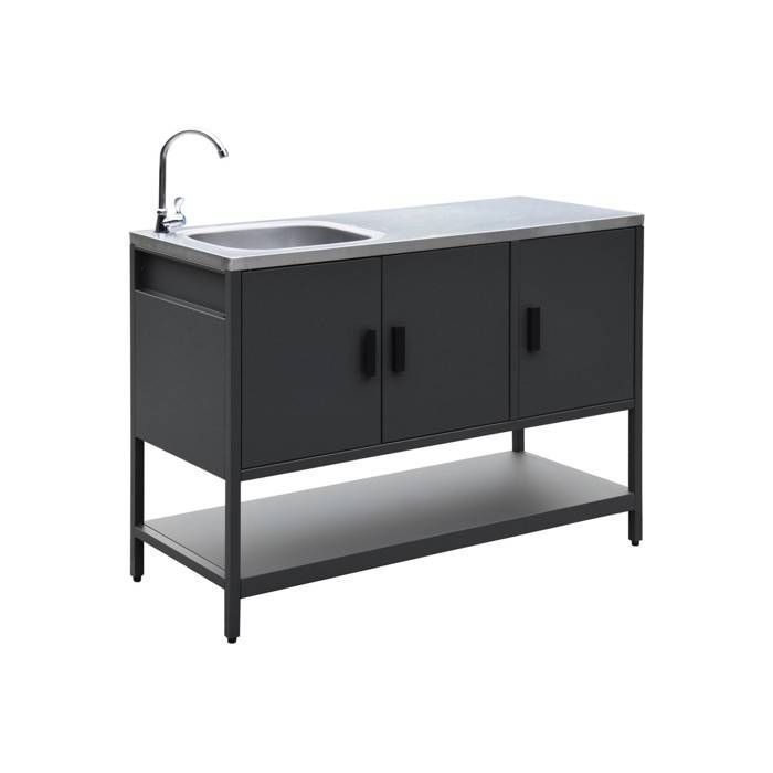 Cocina exterior con 2 módulos en acero inoxidable negro.