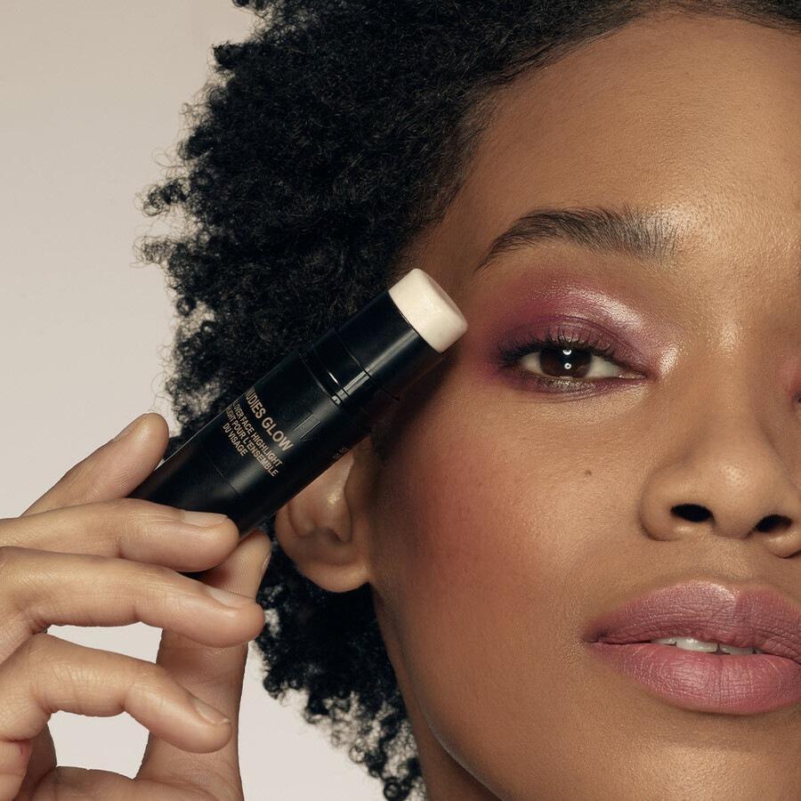 Nudestix osvetljevalec Nudies za celoten obraz - 7 g