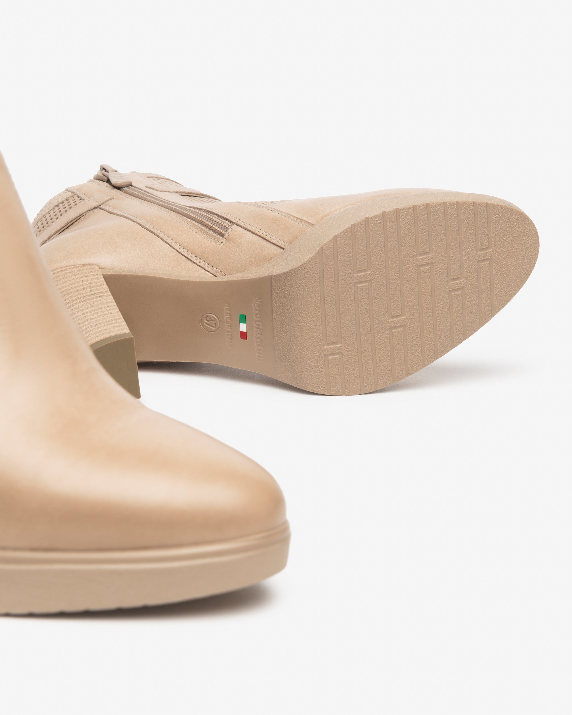  Damen-Ankle-Boots aus Leder