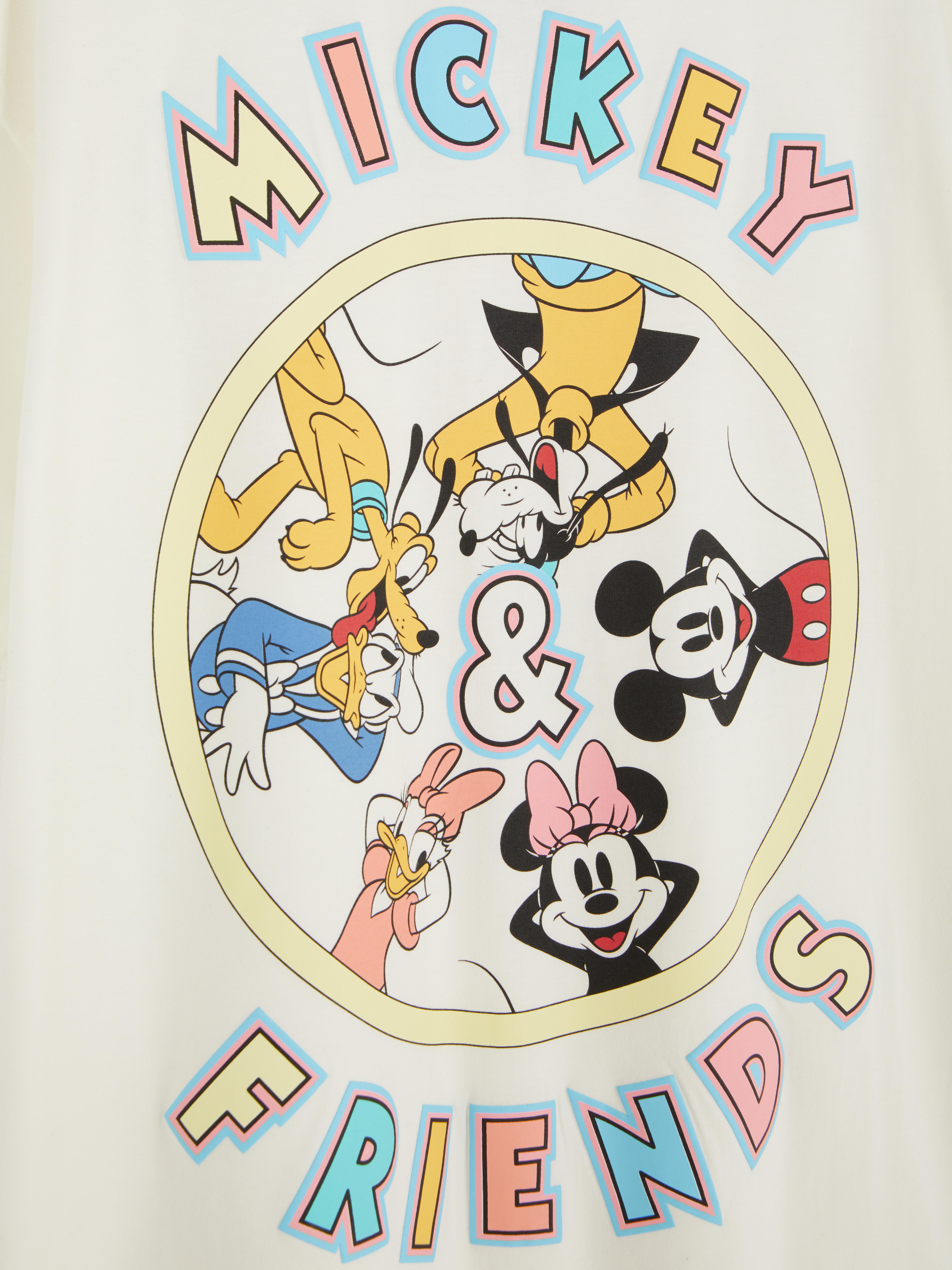 Disney Mickey egér és barátai pizsama Ez a nosztalgikus pizsama óda Mickey egérnek és barátainak.