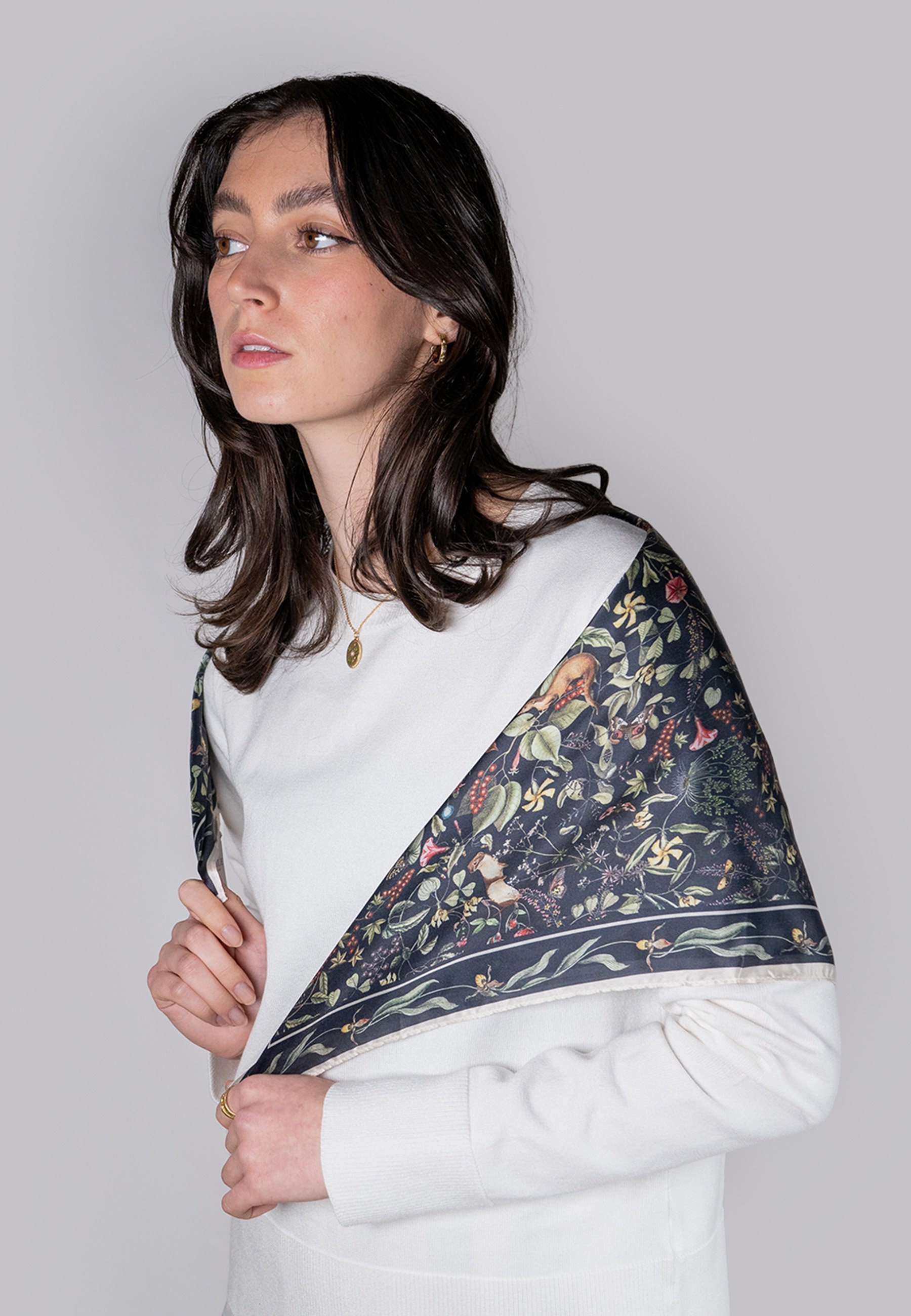 FABLE ENGLAND WOLF GARDEN - Sciarpa - blu navy