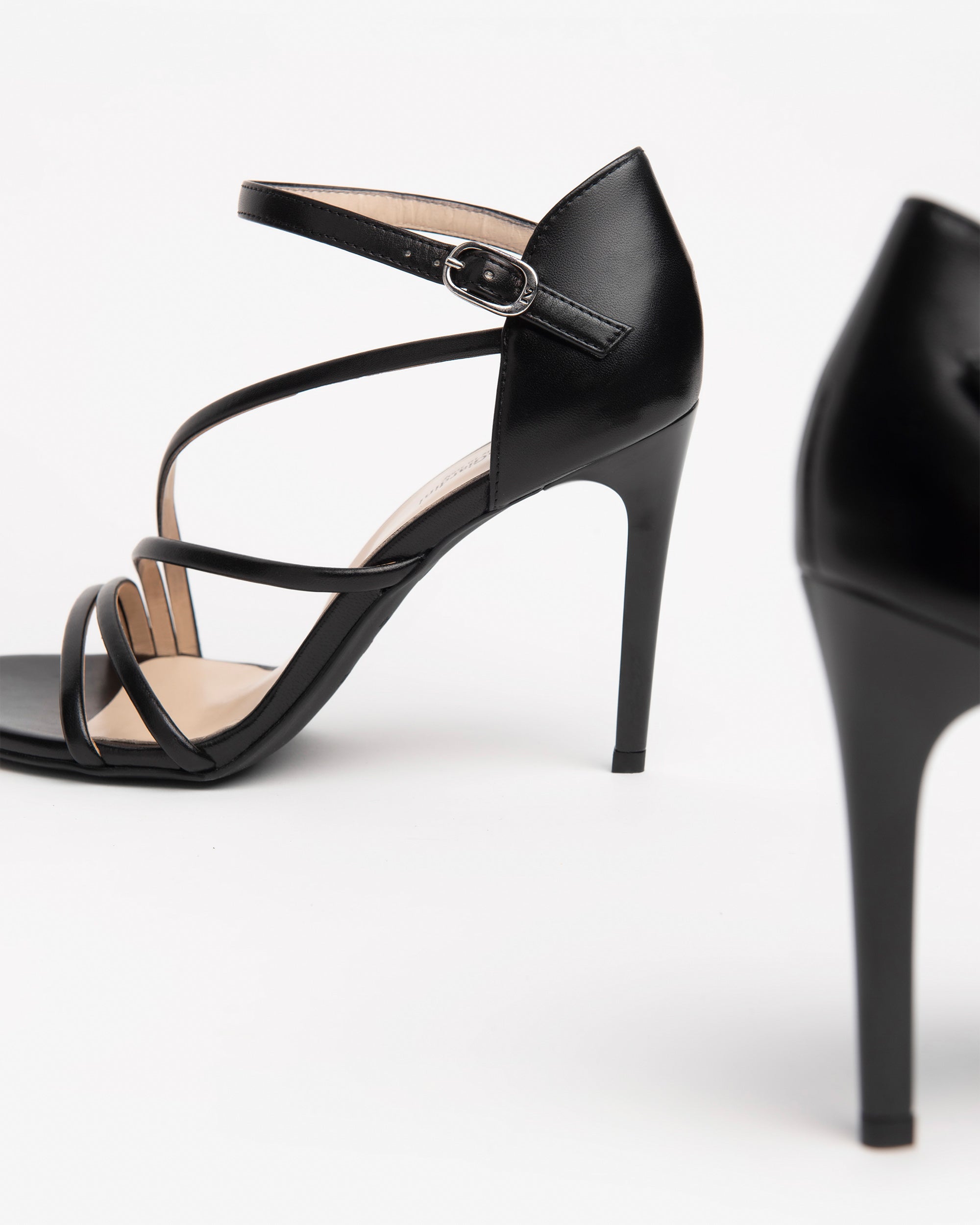  Damen-Ledersandalen