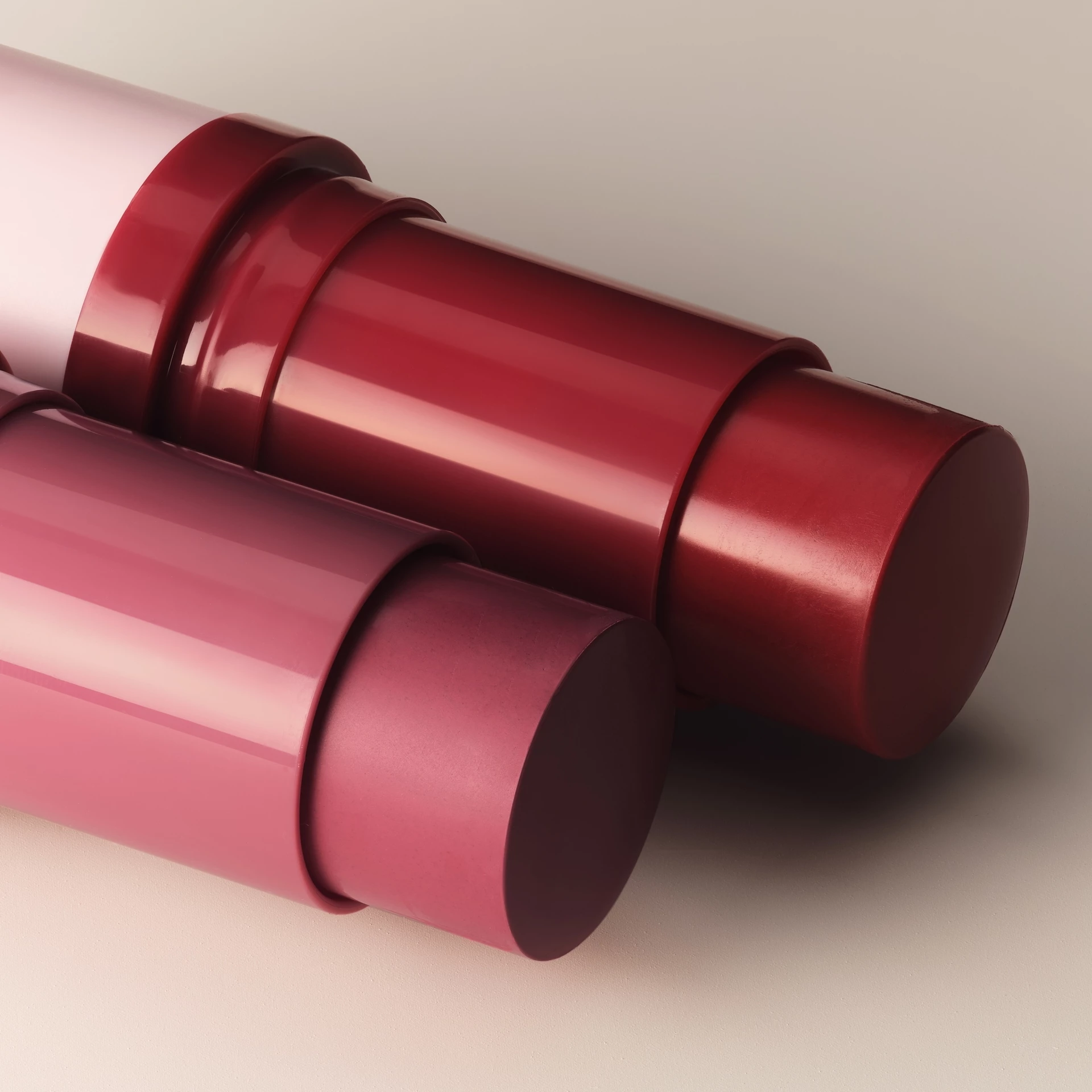Rumenilo 351 Make Him Blush - Kylie By Kylie Jenner
