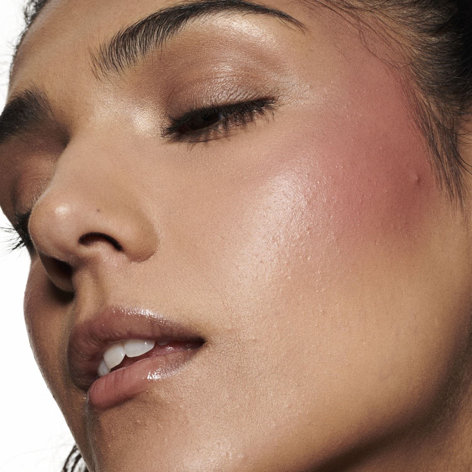 MAC Blush Strobe Strobe Beam šķidrais vaigu sārtums - 4,3 ml