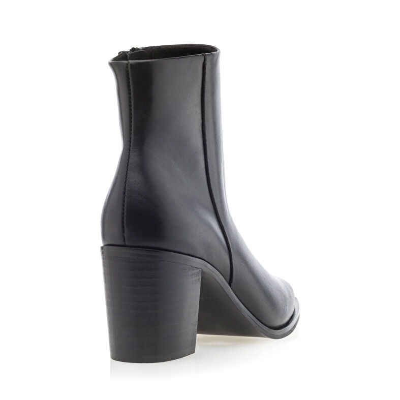 Schwarze Damenstiefel / Stiefeletten