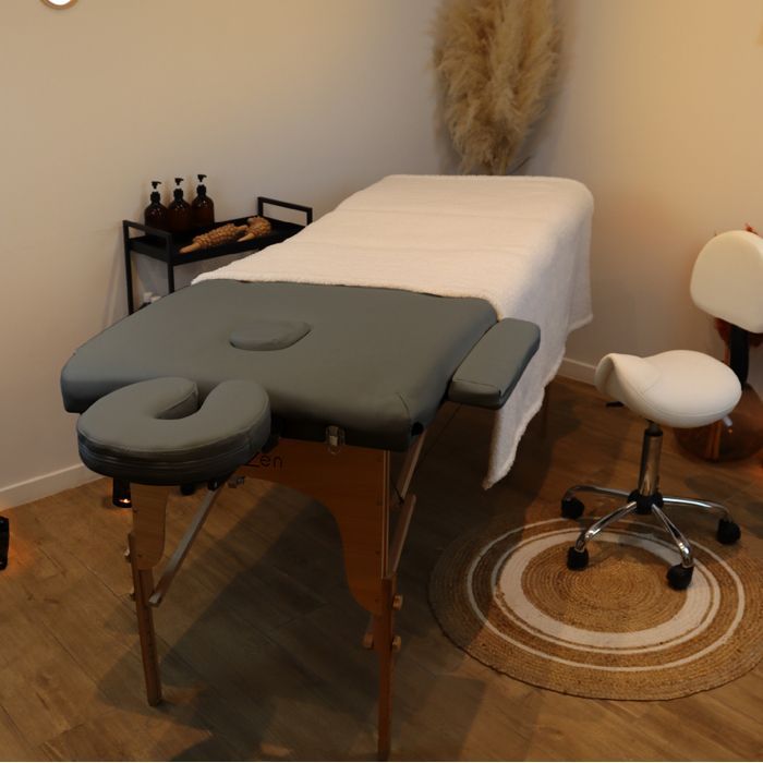 Folding 3-section wooden massage table with Reiki panel + Accessories and carrying case - Grey - Vivezen