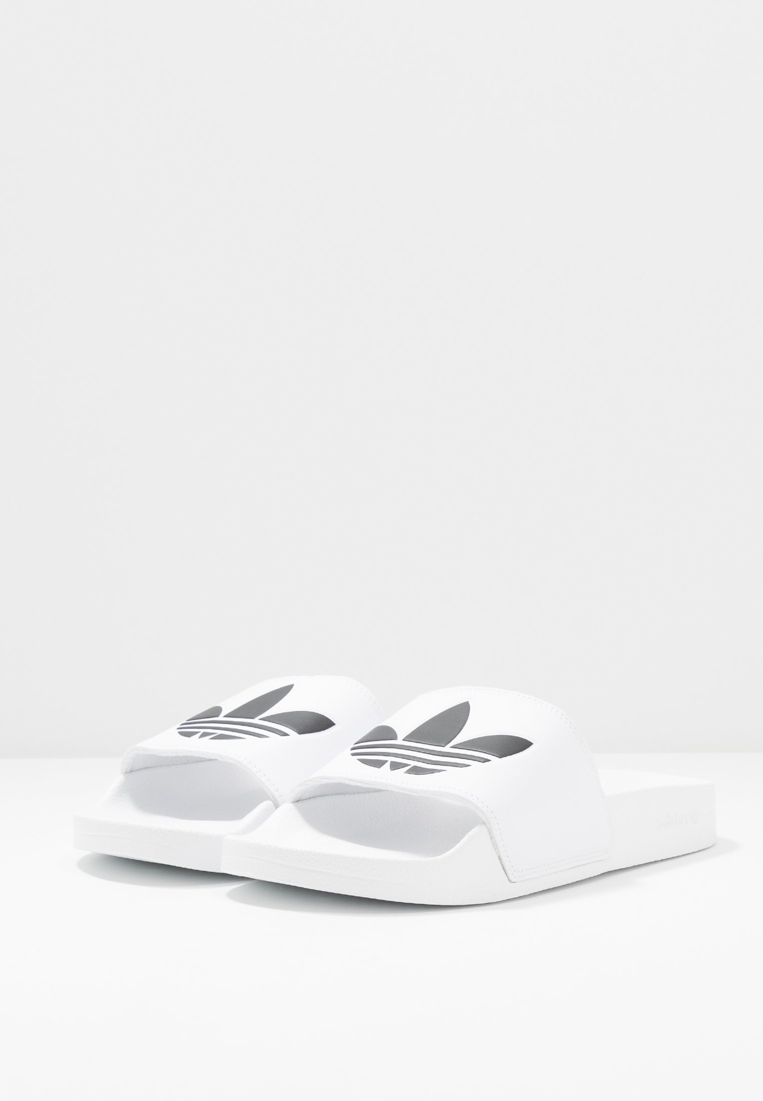 Ploché pantofle adidas Originals